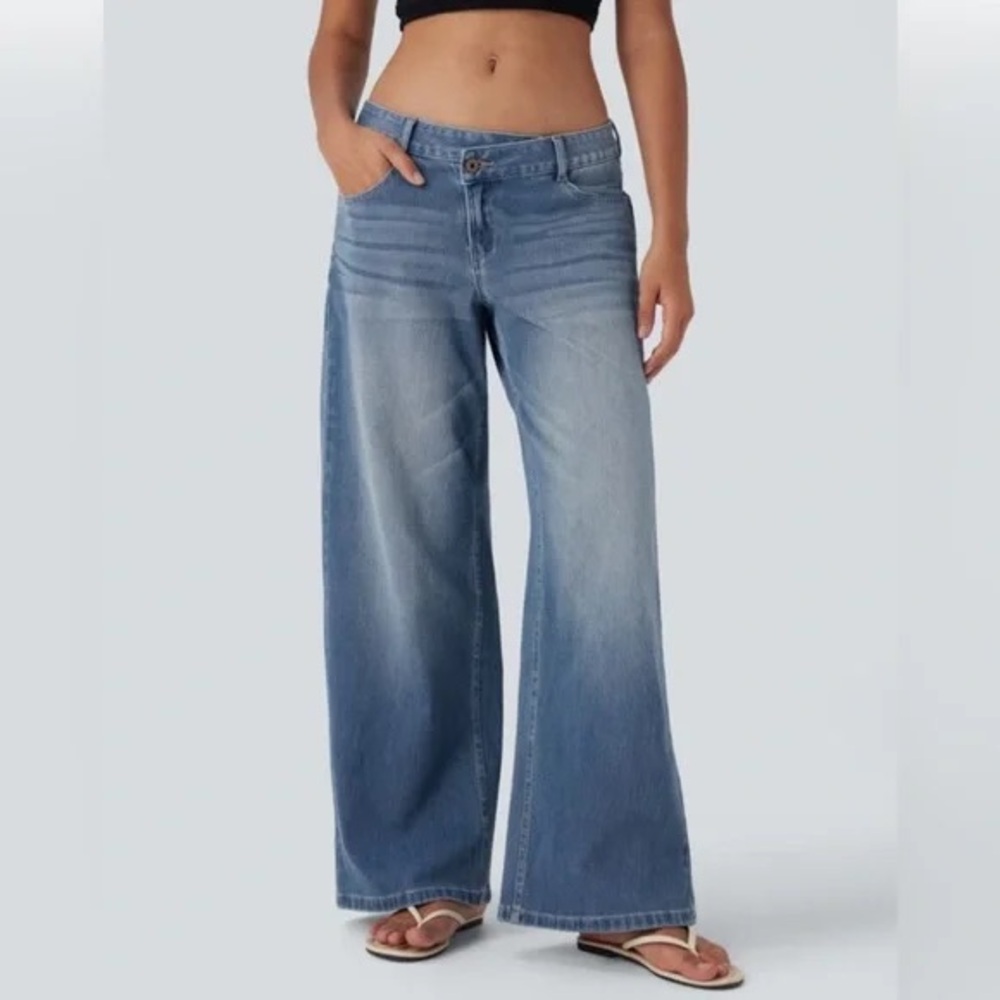Wide-Leg Blue Jeans